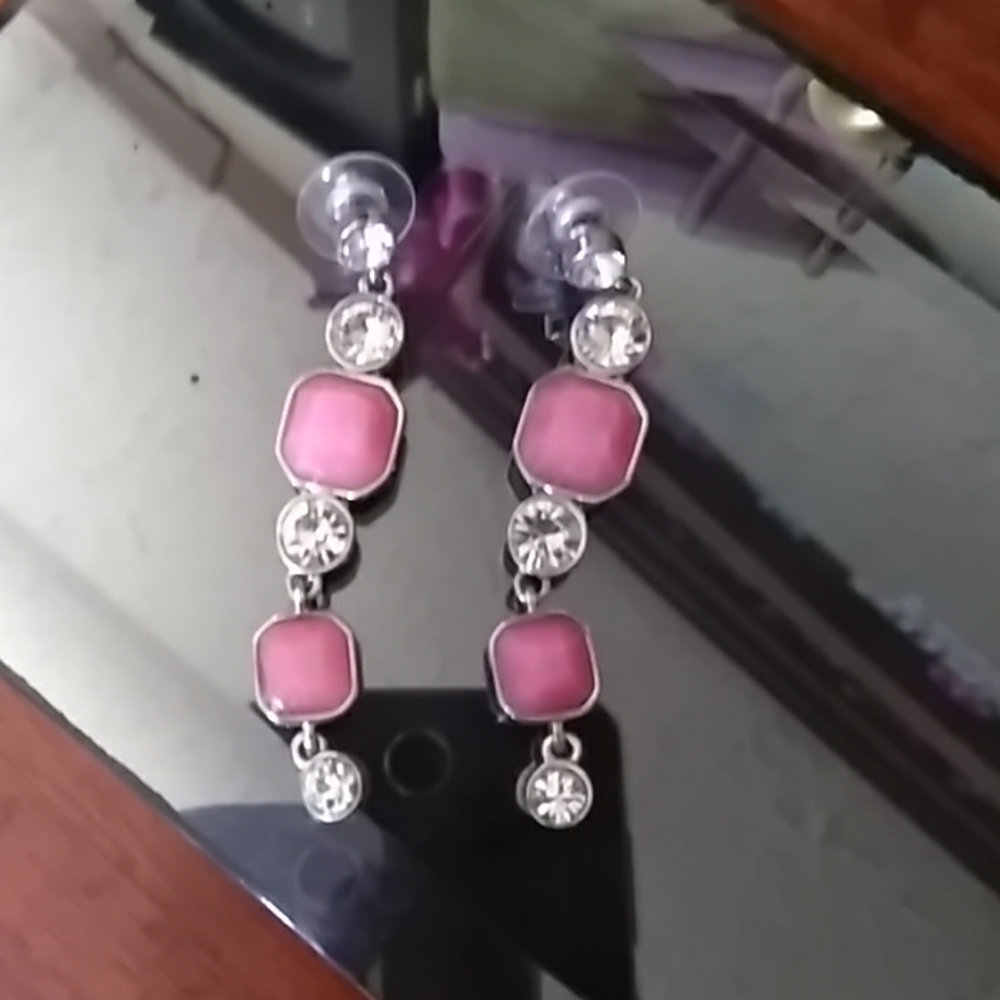 Francisca's dangling earrings